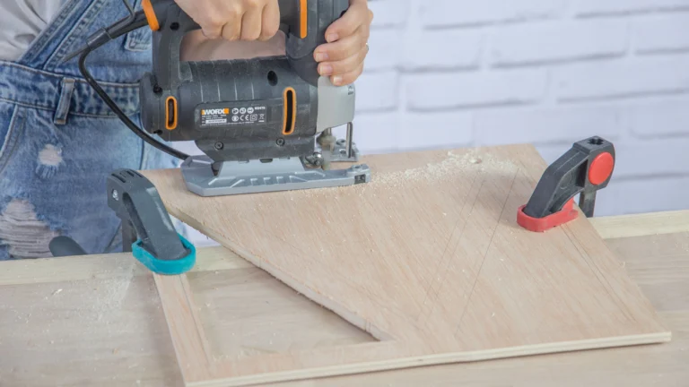 Espejo Geométrico de Madera