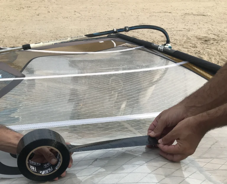 Reparar una vela de windsurf
